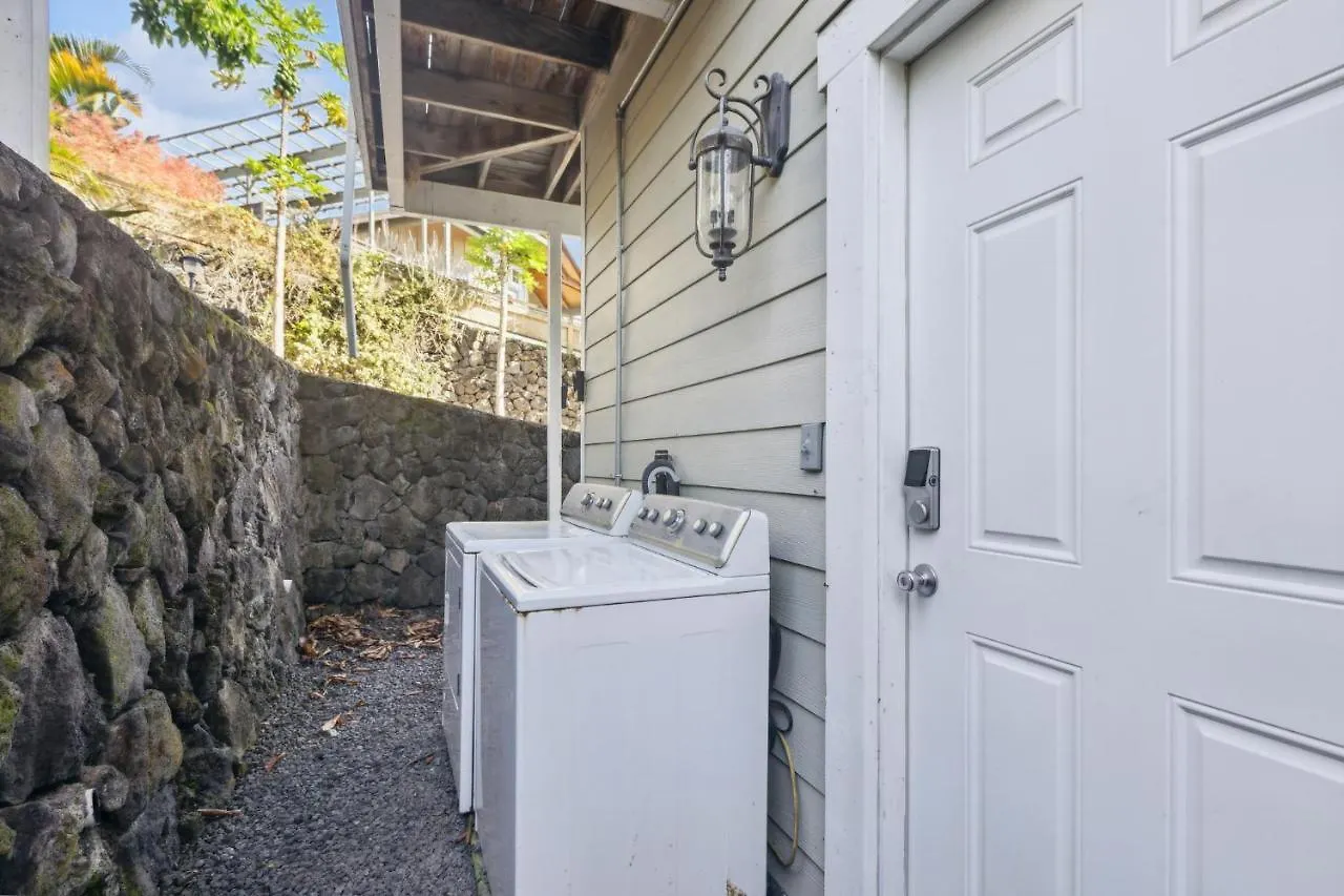 Cozy Sunset Views With Lanai - Close To Beach Home Kailua-Kona