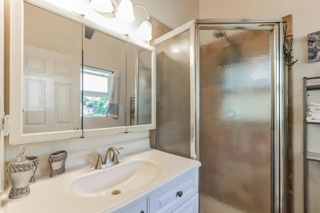Cozy Sunset Views With Lanai - Close To Beach Home Kailua-Kona United States