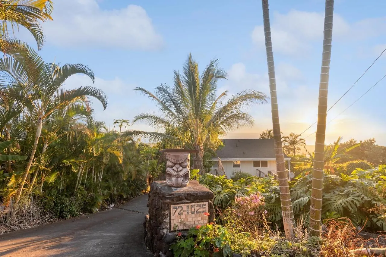 Cozy Sunset Views With Lanai - Close To Beach Home Kailua-Kona 0*,  United States
