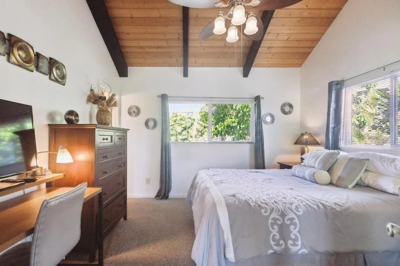 Cozy Sunset Views With Lanai - Close To Beach Home Kailua-Kona Holiday home